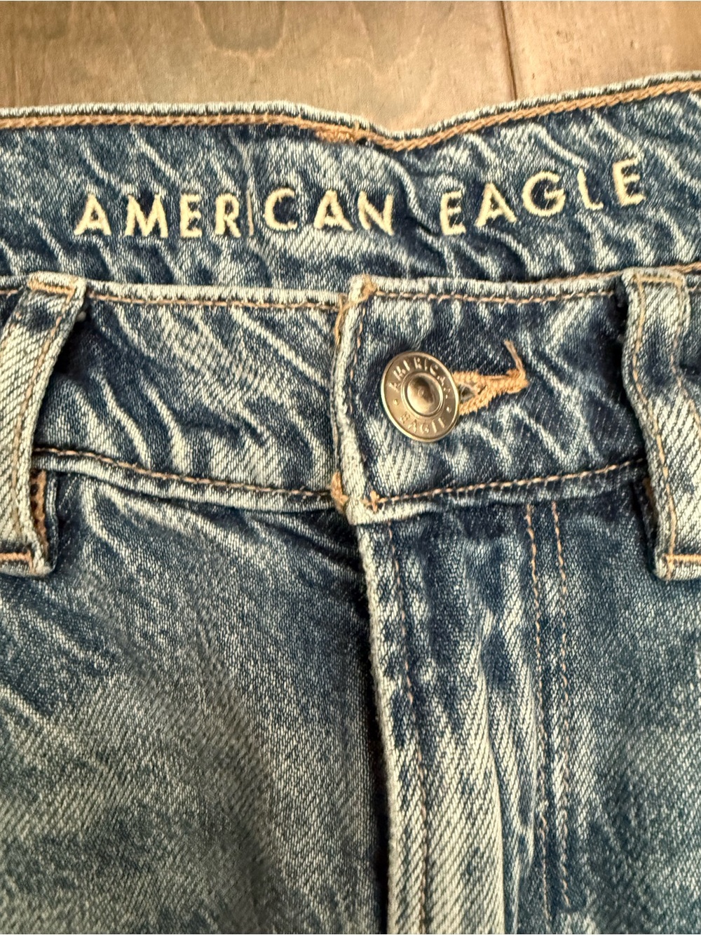 American Eagle Super High Rise Baggy Wide Leg Jeans - Picture 4 of 7